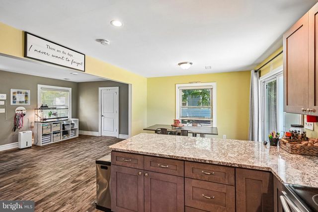 381 IVES, Carneys Point, NJ 08069
