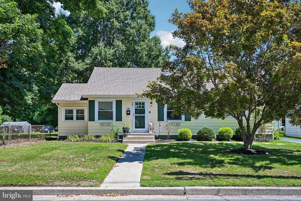 381 IVES, Carneys Point, NJ 08069