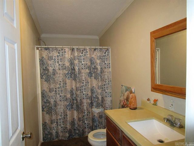 211 Rocky Road, Hot Springs, AR 71901