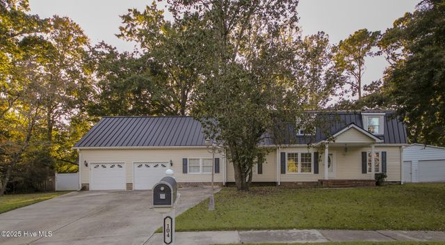 104 Still Forest Place, Jacksonville, NC 28540