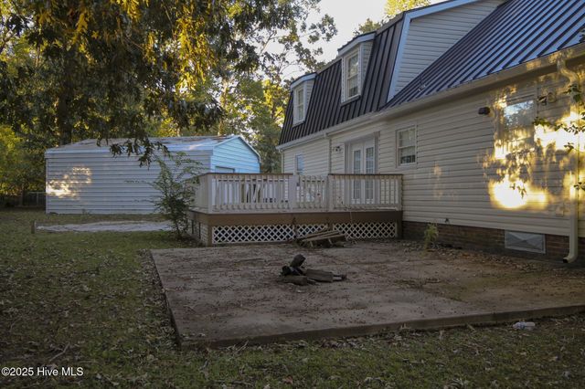 104 Still Forest Place, Jacksonville, NC 28540