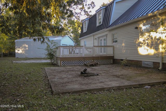 104 Still Forest Place, Jacksonville, NC 28540