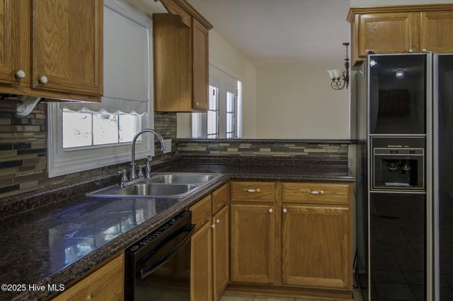 104 Still Forest Place, Jacksonville, NC 28540