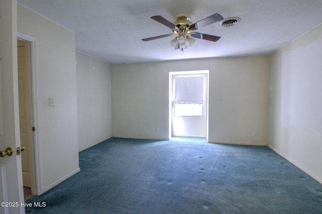 104 Still Forest Place, Jacksonville, NC 28540