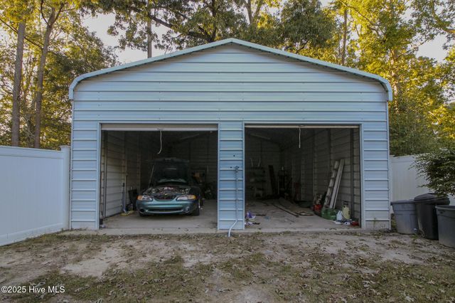 104 Still Forest Place, Jacksonville, NC 28540