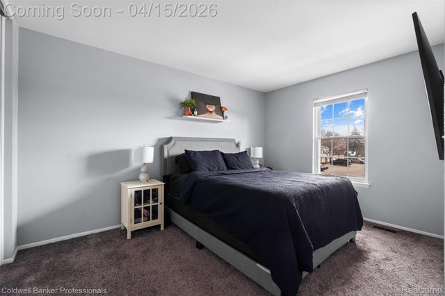 37305 Glenbrook Drive, Clinton Charter Township, MI 48036