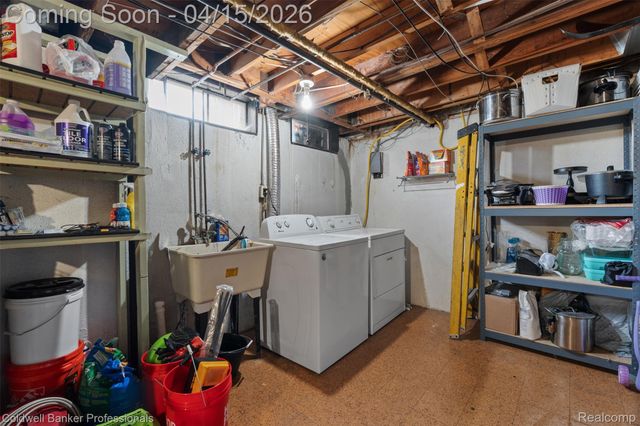 37305 Glenbrook Drive, Clinton Charter Township, MI 48036