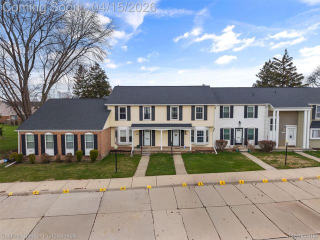 37305 Glenbrook Drive, Clinton Charter Township, MI 48036