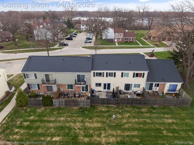 37305 Glenbrook Drive, Clinton Charter Township, MI 48036
