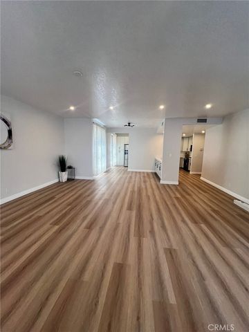 15150 Dickens Ave 203, Sherman Oaks, CA 91403