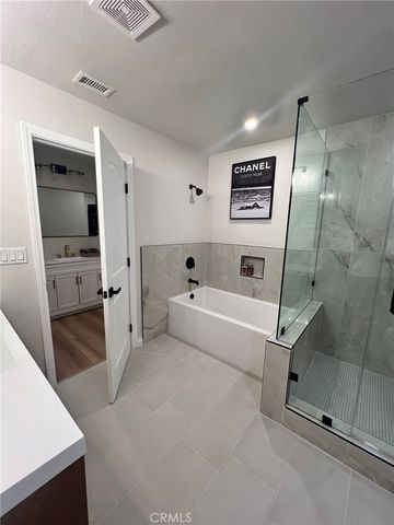 15150 Dickens Ave 203, Sherman Oaks, CA 91403