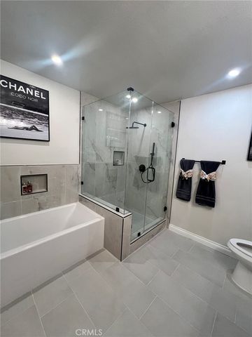 15150 Dickens Ave 203, Sherman Oaks, CA 91403