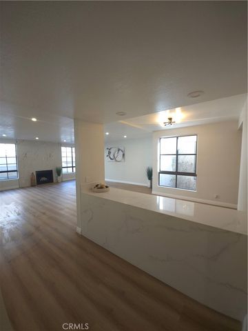 15150 Dickens Ave 203, Sherman Oaks, CA 91403