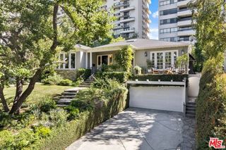 10576 Lindbrook Drive, Los Angeles, CA 90024