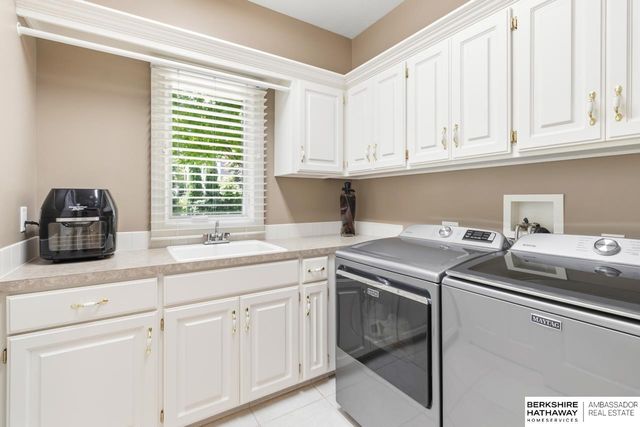 2616 S 191st Circle, Omaha, NE 68130