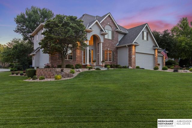 2616 S 191st Circle, Omaha, NE 68130
