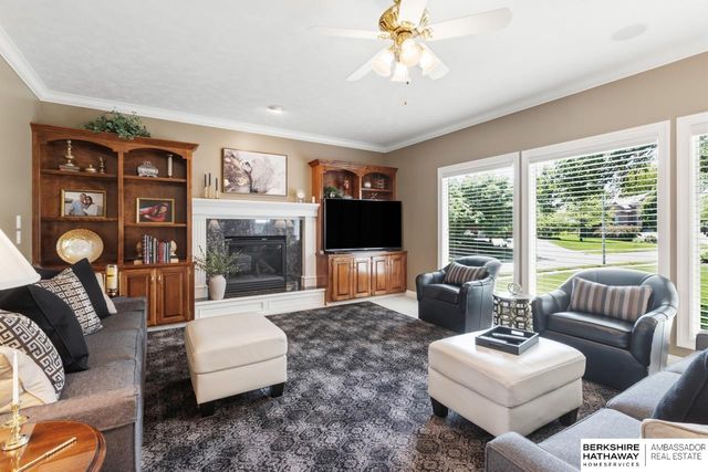 2616 S 191st Circle, Omaha, NE 68130