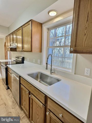 49 POCAHONTAS RD, Front Royal, VA 22630