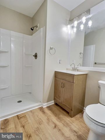 49 POCAHONTAS RD, Front Royal, VA 22630