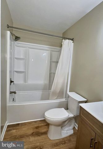 49 POCAHONTAS RD, Front Royal, VA 22630