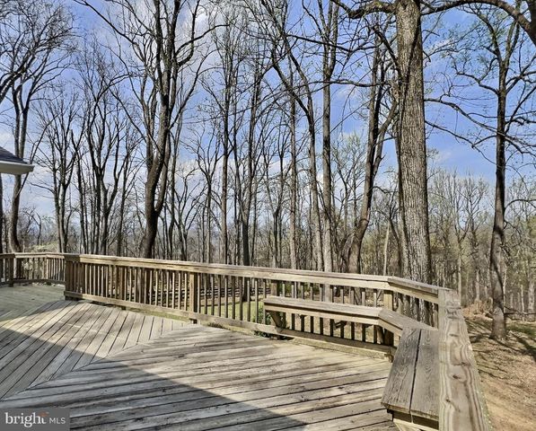 49 POCAHONTAS RD, Front Royal, VA 22630