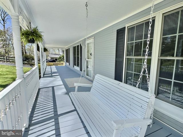 49 POCAHONTAS RD, Front Royal, VA 22630