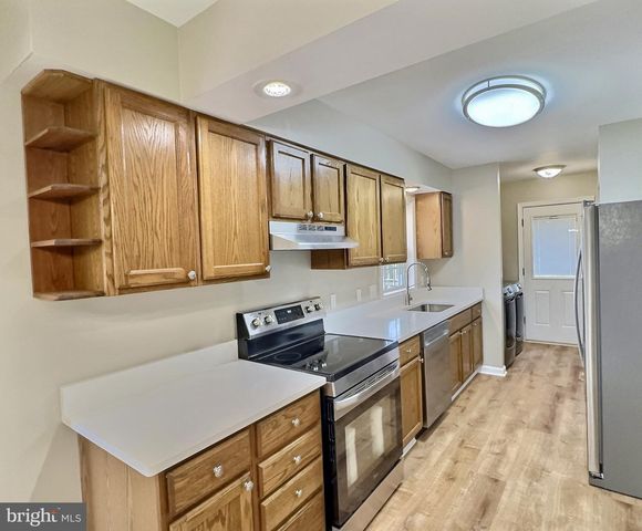 49 POCAHONTAS RD, Front Royal, VA 22630