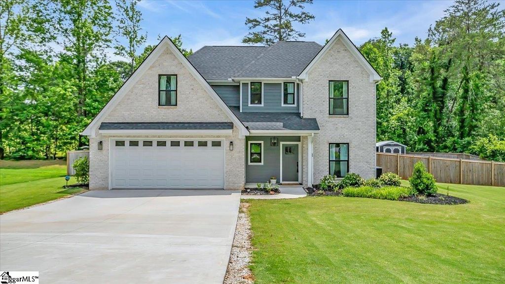 11 Echo Drive, Travelers Rest, SC 29690