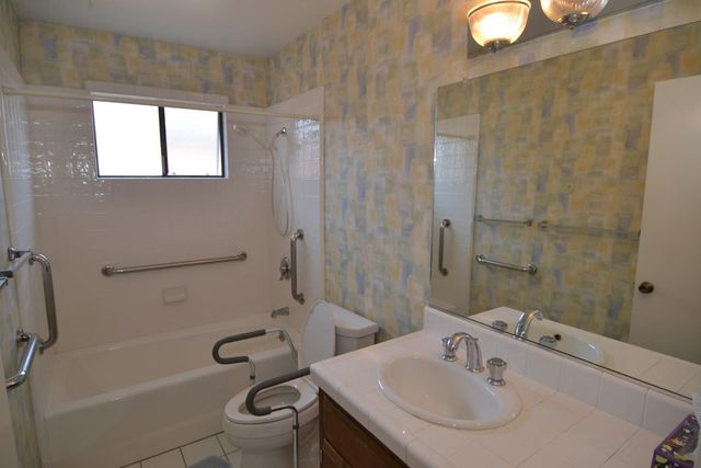 3434 Five Mile Dr, Stockton, CA 95219