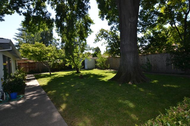 3434 Five Mile Dr, Stockton, CA 95219