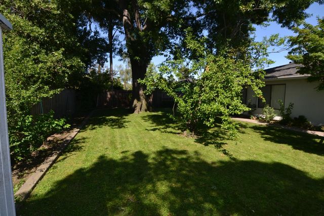 3434 Five Mile Dr, Stockton, CA 95219