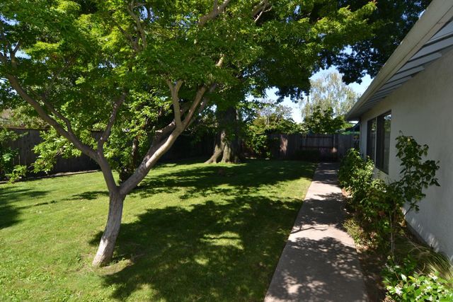 3434 Five Mile Dr, Stockton, CA 95219