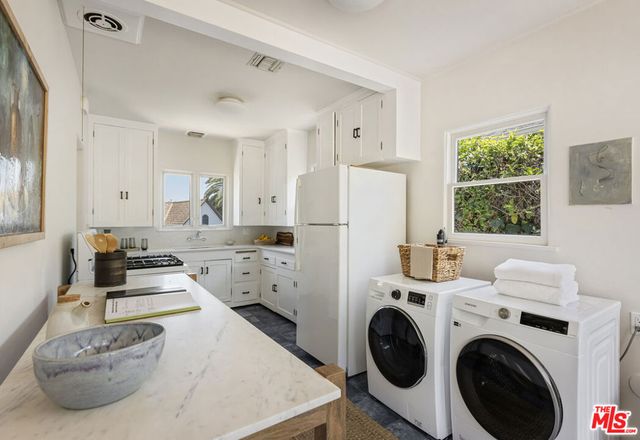 1647 Rotary Drive, Los Angeles, CA 90026