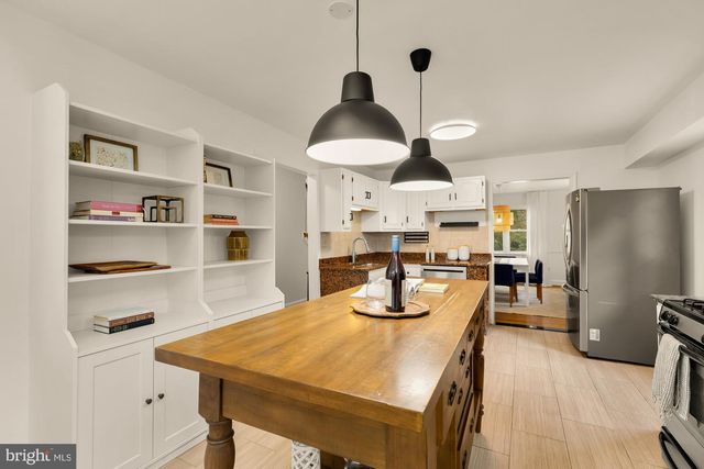 6117 BROAD BRANCH RD NW, Washington, DC 20015