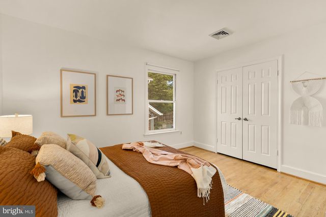 6117 BROAD BRANCH RD NW, Washington, DC 20015