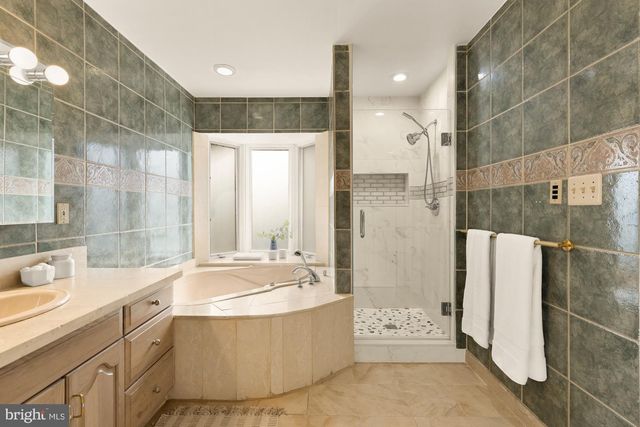 6117 BROAD BRANCH RD NW, Washington, DC 20015