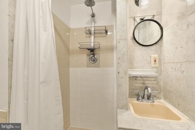 6117 BROAD BRANCH RD NW, Washington, DC 20015