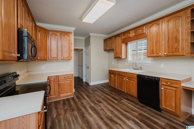 5816 HIGHGROVE CIRCLE, Bessemer, AL 35022