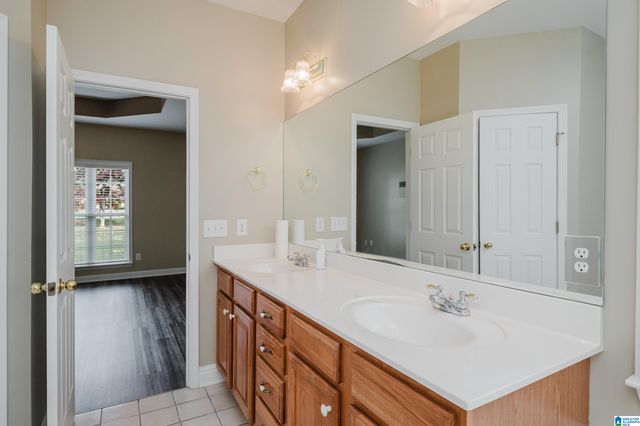 5816 HIGHGROVE CIRCLE, Bessemer, AL 35022