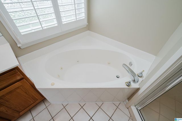 5816 HIGHGROVE CIRCLE, Bessemer, AL 35022