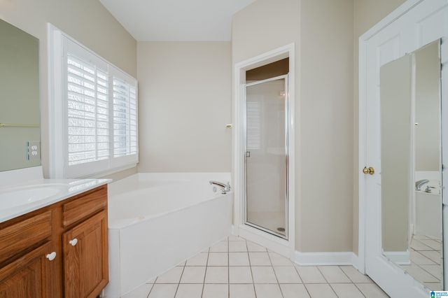 5816 HIGHGROVE CIRCLE, Bessemer, AL 35022