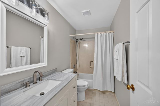 8851 Eagleridge Drive, West Chester, OH 45069