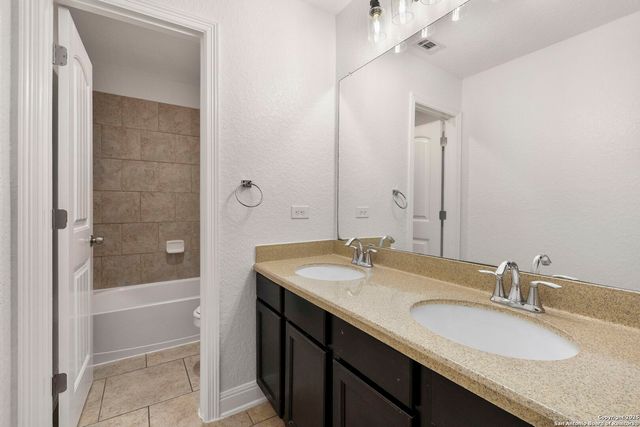 8015 Cimarron Ranch, San Antonio, TX 78254