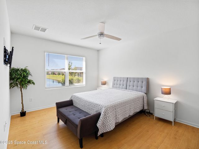 5678 Waterfall Place, Grant, FL 32949