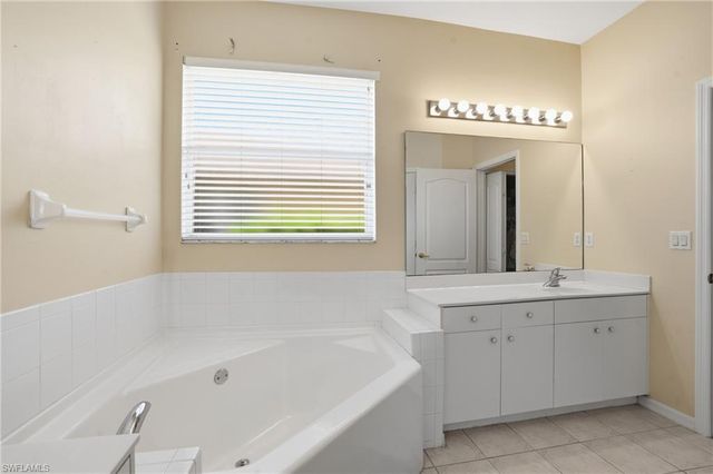 12565 Stone Valley LOOP, Fort Myers, FL 33913