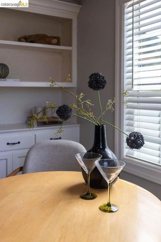 2201 Lasalle ST, Martinez, CA 94553