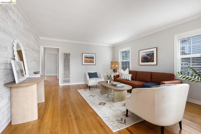 2201 Lasalle ST, Martinez, CA 94553