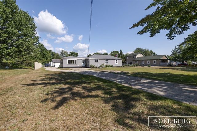 1104 S Drent Road, Muskegon, MI 49442