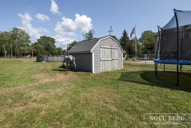 1104 S Drent Road, Muskegon, MI 49442