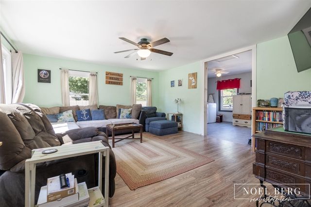 1104 S Drent Road, Muskegon, MI 49442